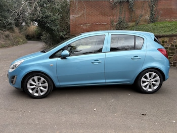Used Vauxhall Corsa 2012 for sale - 77681773: Photo