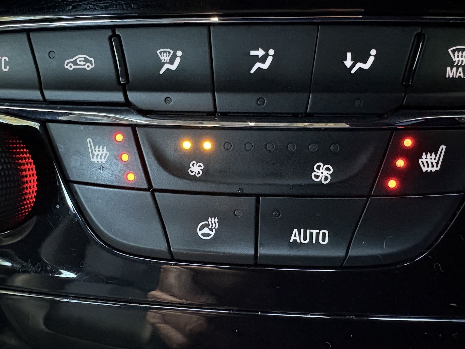 Used Vauxhall Astra 2017 for sale - 76670796: Photo 25