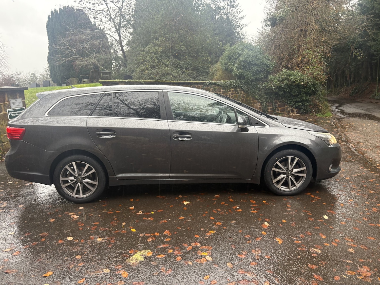 Used Toyota Avensis 2013 for sale - 77019067: Photo 10