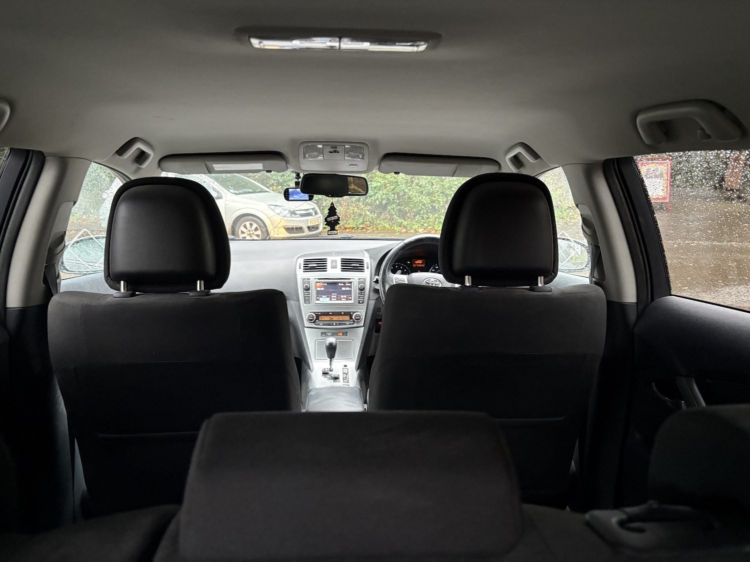 Used Toyota Avensis 2013 for sale - 77019067: Photo 12