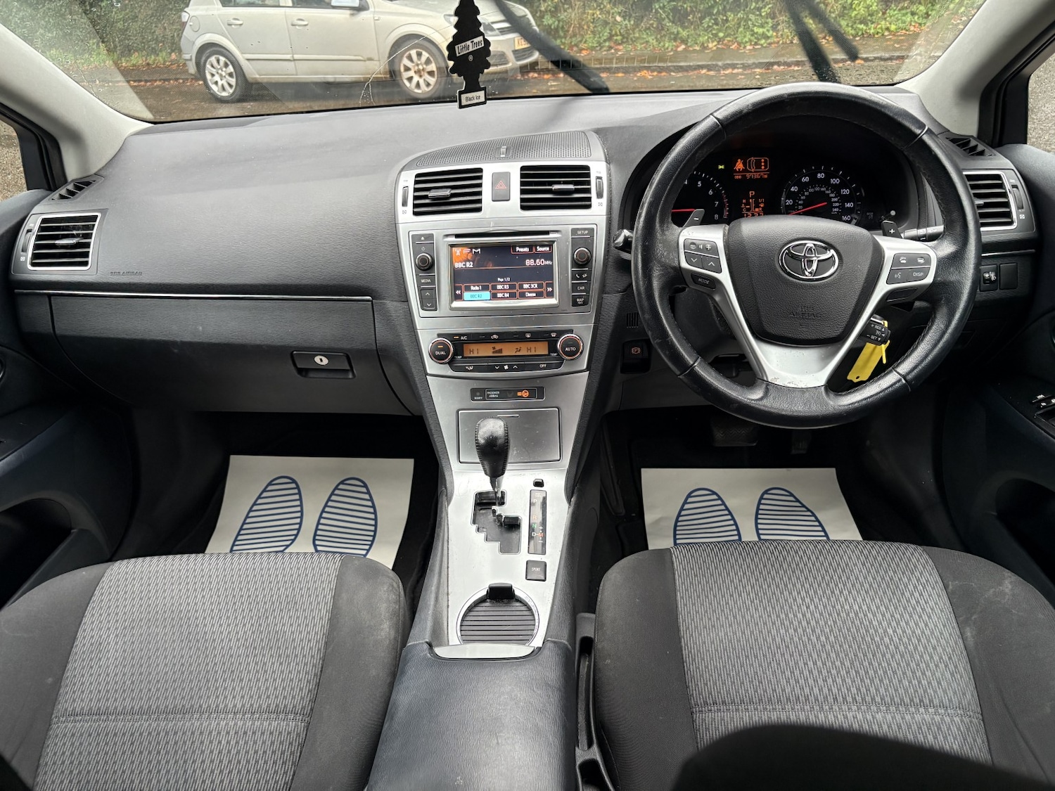 Used Toyota Avensis 2013 for sale - 77019067: Photo 14