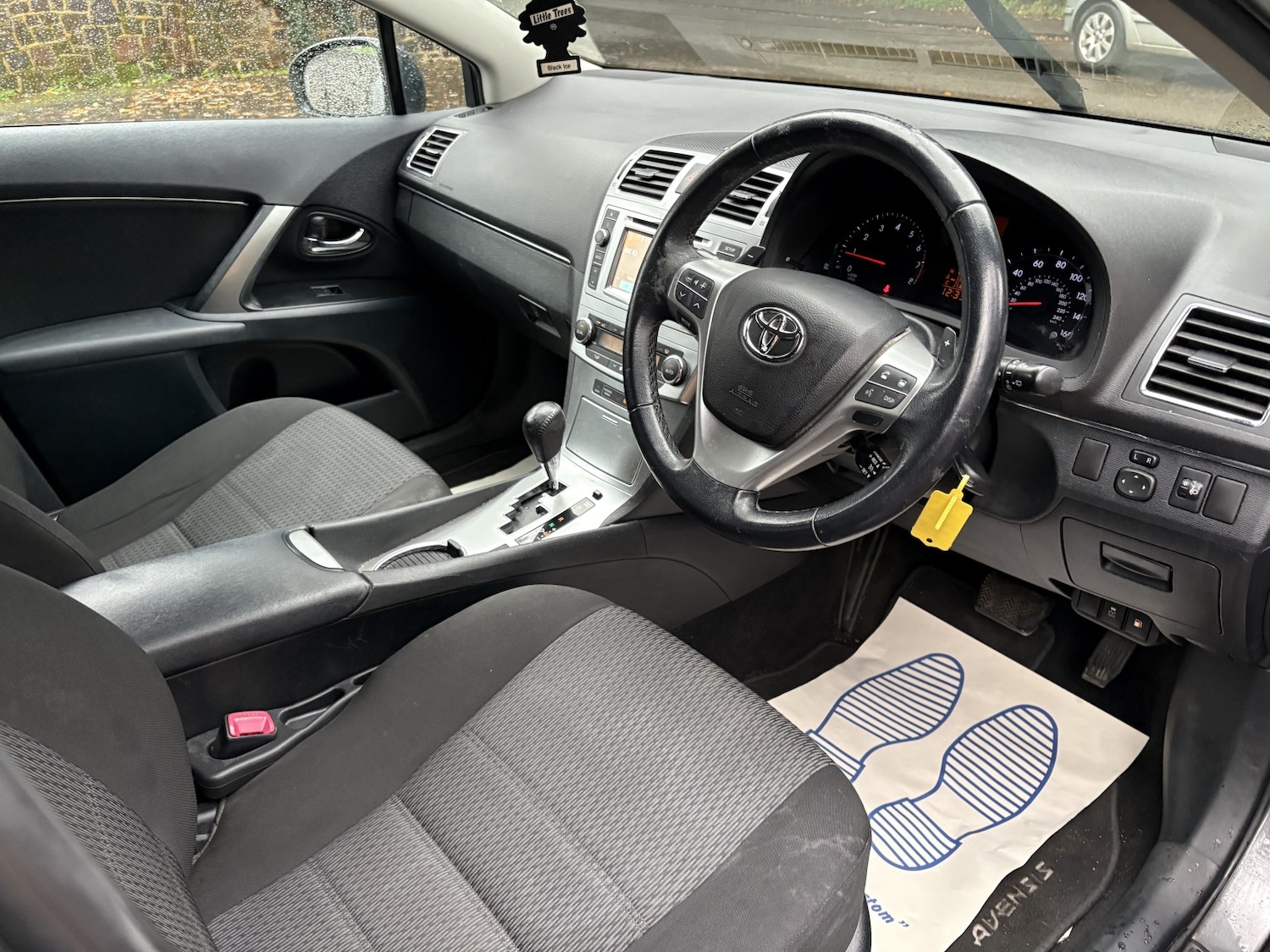 Used Toyota Avensis 2013 for sale - 77019067: Photo 15