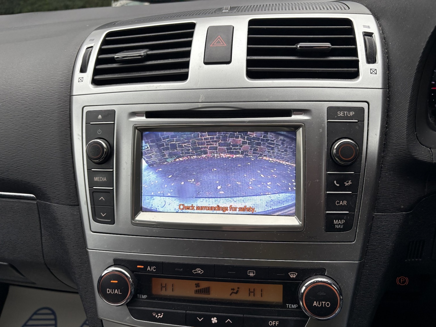 Used Toyota Avensis 2013 for sale - 77019067: Photo 19