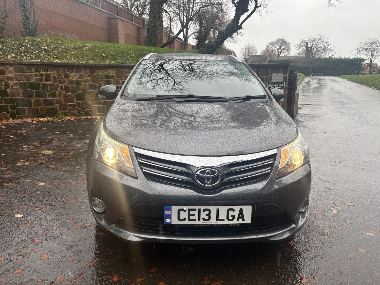 Used Toyota Avensis 2013 for sale - 77019067: Photo 2