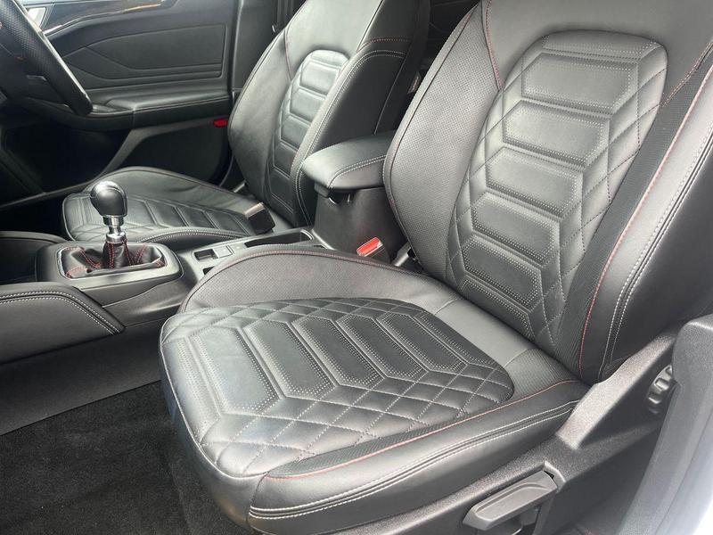 Used Ford Focus 2022 for sale - 76738764: Photo 17