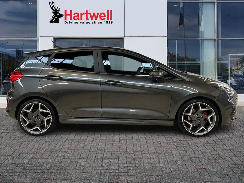 Used Ford Fiesta 2018 for sale - 77161048: Photo 2