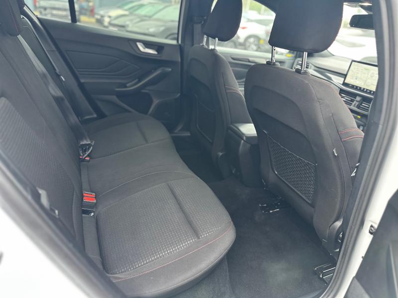 Used Ford Focus 2023 for sale - 76738762: Photo 11