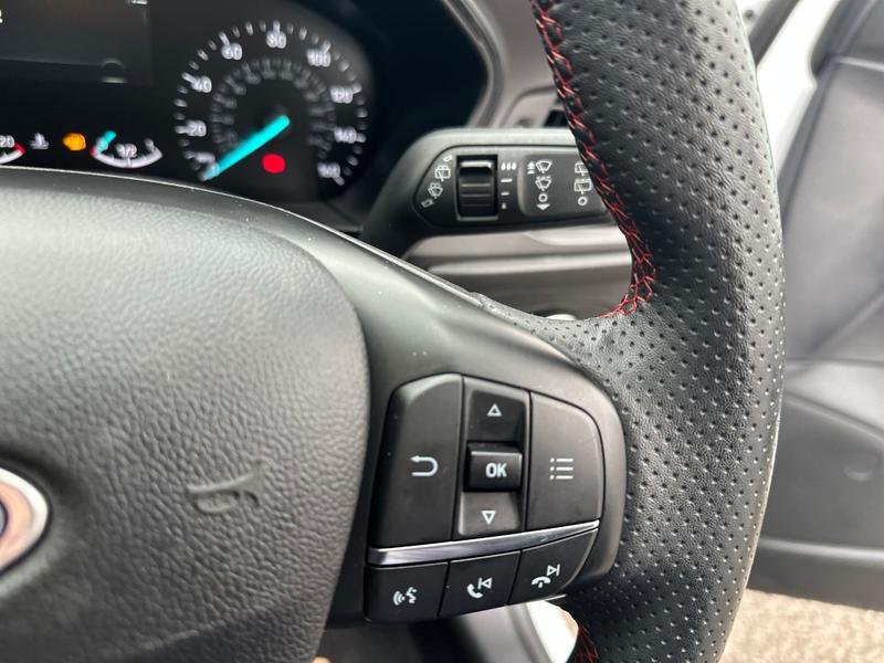 Used Ford Focus 2023 for sale - 76738762: Photo 14