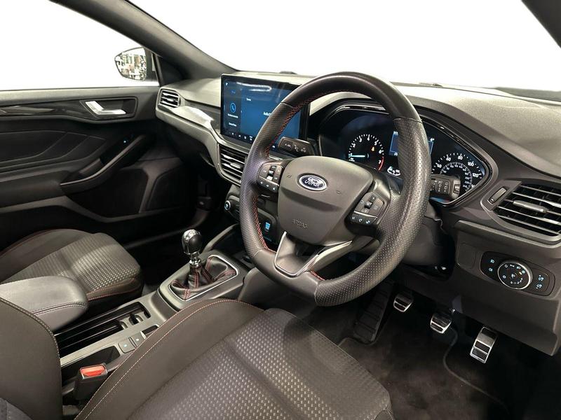 Used Ford Focus 2022 for sale - 76835491: Photo 11
