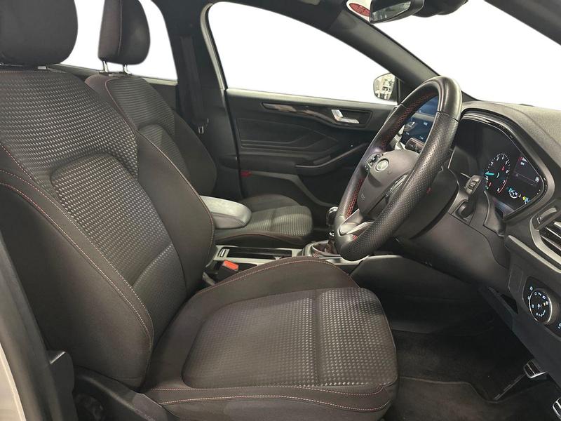 Used Ford Focus 2022 for sale - 76835491: Photo 17