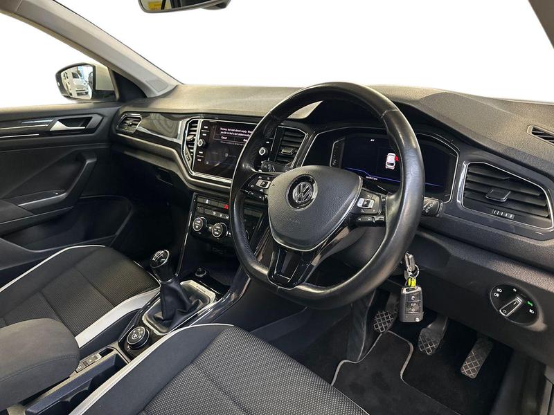 Used Volkswagen T-Roc 2018 for sale - 77270926: Photo 11