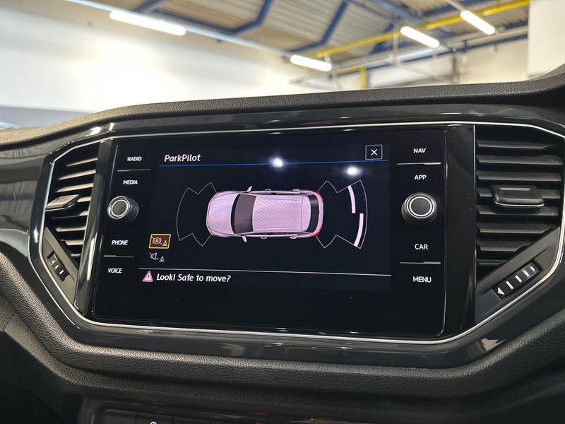 Used Volkswagen T-Roc 2018 for sale - 77270926: Photo 23