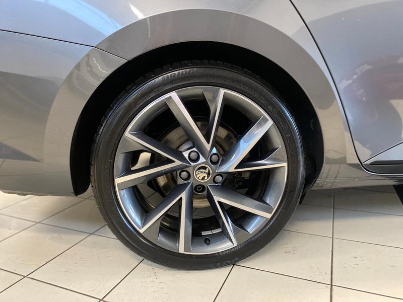 Used Skoda Superb 2023 for sale - 77270922: Photo 11