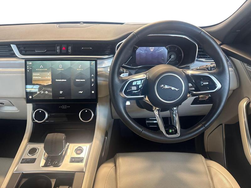 Used Jaguar F-Pace 2023 for sale - 76738767: Photo 13