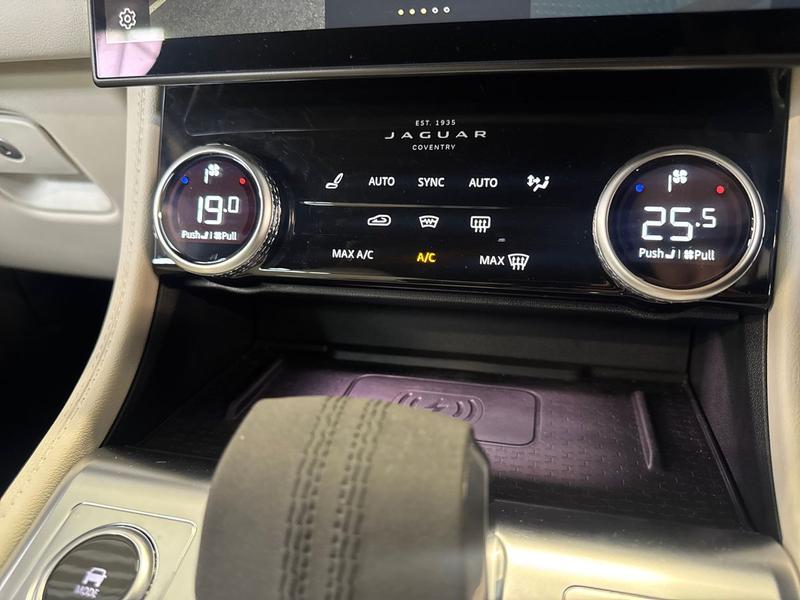 Used Jaguar F-Pace 2023 for sale - 76738767: Photo 25