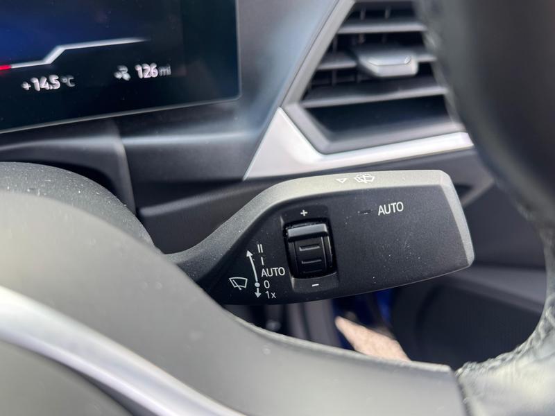 Used BMW i4 2023 for sale - 76738996: Photo 21