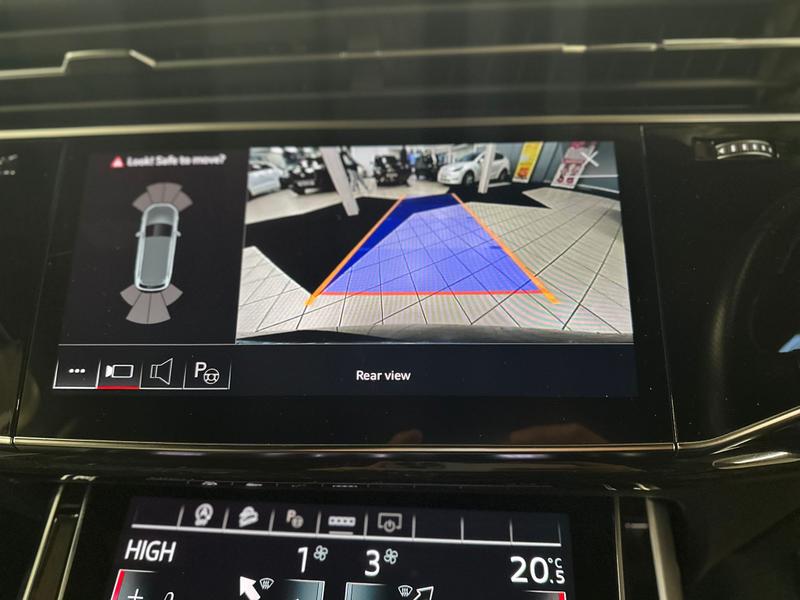 Used Audi Q7 2022 for sale - 77270920: Photo 23