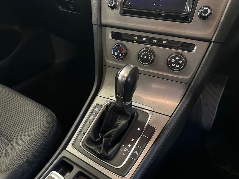 Used Volkswagen Golf 2014 for sale - 77124147: Photo 23