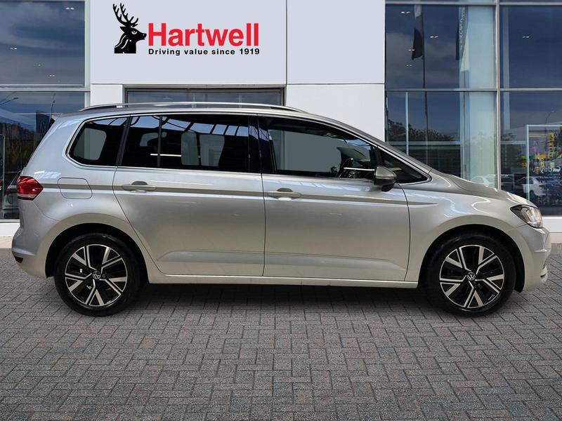 Used Volkswagen Touran 2020 for sale - 77270919: Photo 2