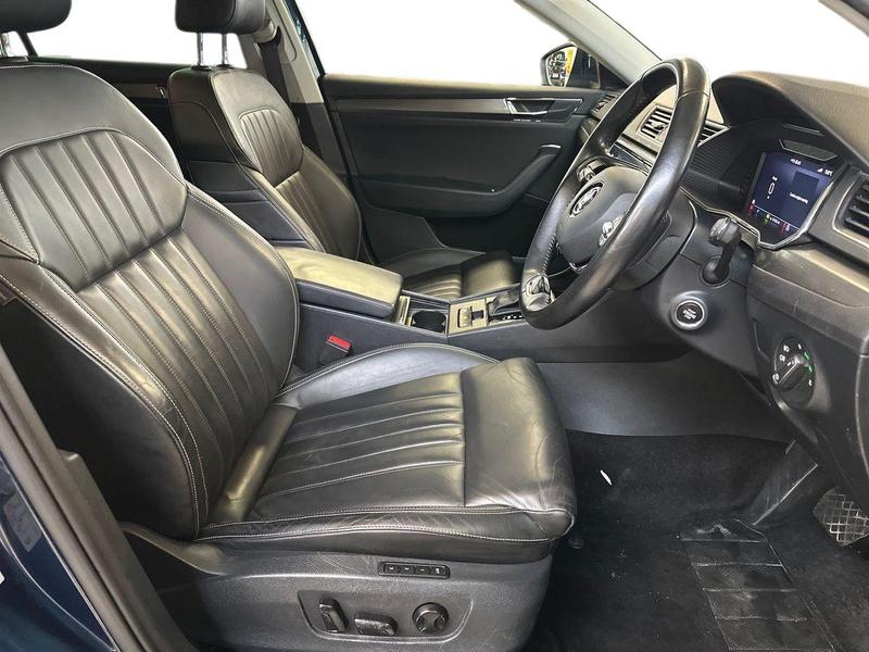 Used Skoda Superb 2022 for sale - 77192867: Photo 17