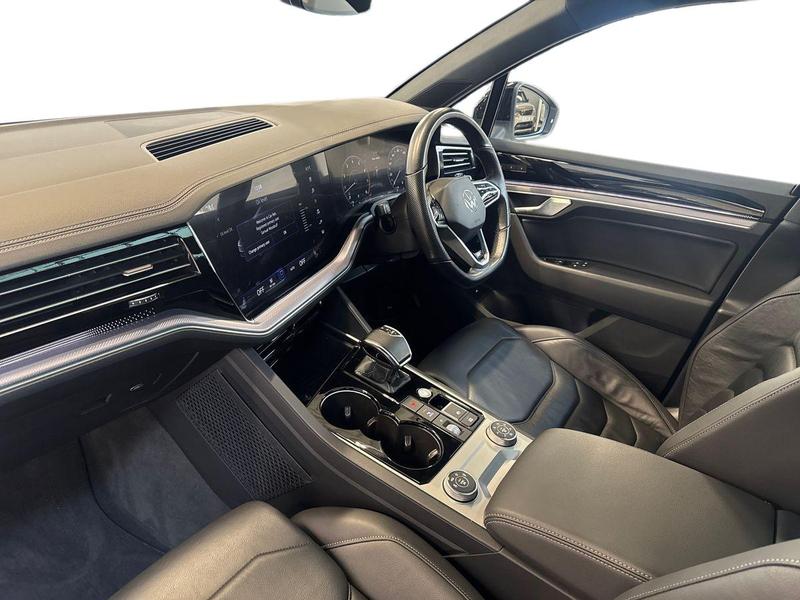 Used Volkswagen Touareg 2022 for sale - 76738763: Photo 16