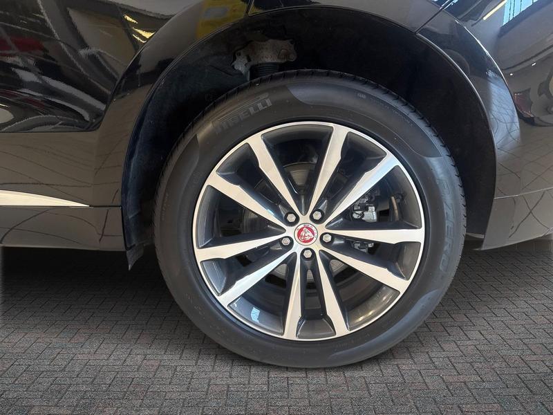 Used Jaguar F-Pace 2023 for sale - 77354408: Photo 10