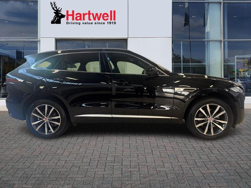 Used Jaguar F-Pace 2023 for sale - 77354408: Photo 2