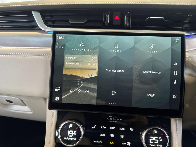 Used Jaguar F-Pace 2023 for sale - 77354408: Photo 22