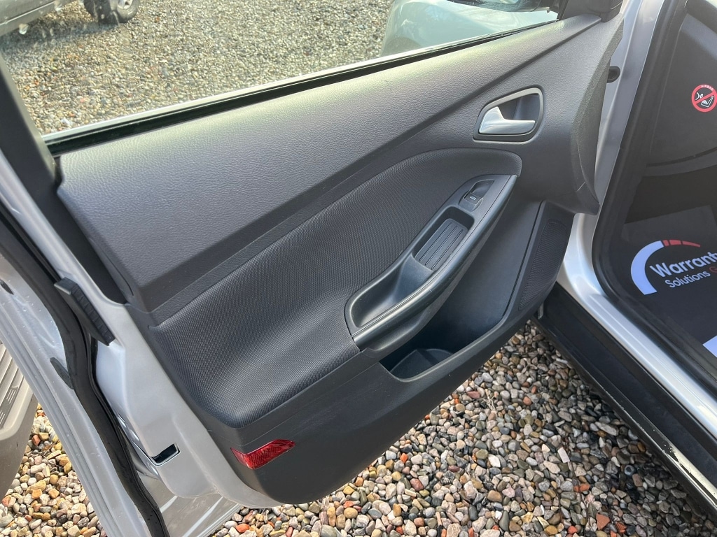 Used Ford Focus 2014 for sale - 77766846: Photo 9