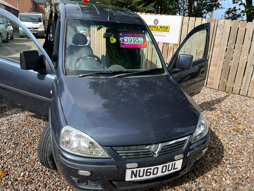 Used Vauxhall Combo 2010 for sale - 75893112: Photo 2