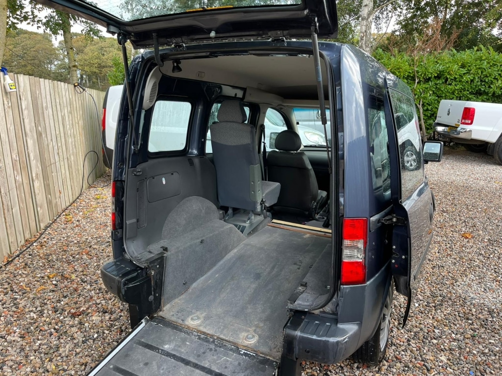 Used Vauxhall Combo 2010 for sale - 75893112: Photo 6