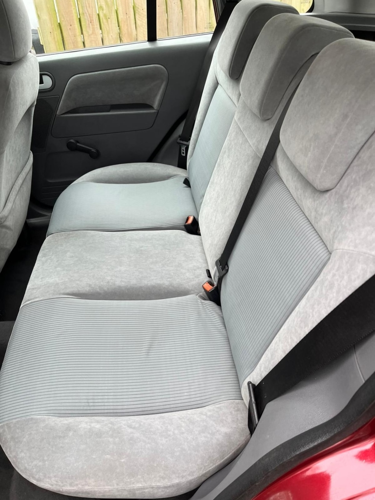 Used Ford Fusion 2002 for sale - 77518555: Photo 7