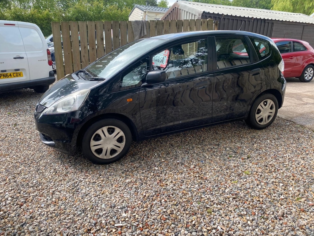 Used Honda Jazz 2009 for sale - 76331161: Photo 2