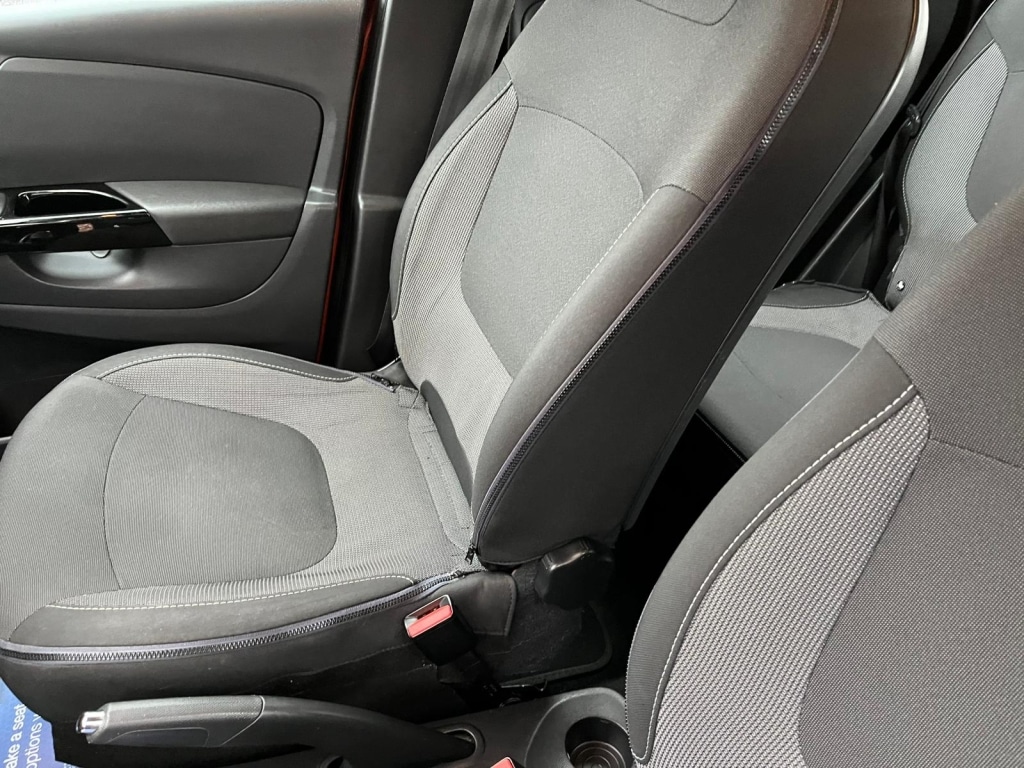 Used Renault Captur 2014 for sale - 76853396: Photo 18