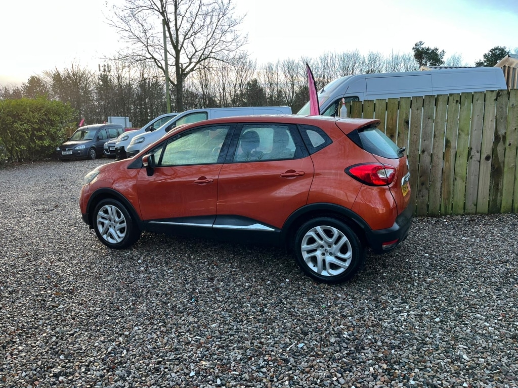 Used Renault Captur 2014 for sale - 76853396: Photo 3