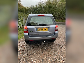 Used Land Rover Freelander 2008 for sale - 76483180: Photo