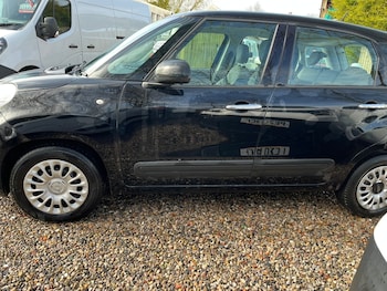 Used Fiat 500L 2015 for sale - 78703792: Photo