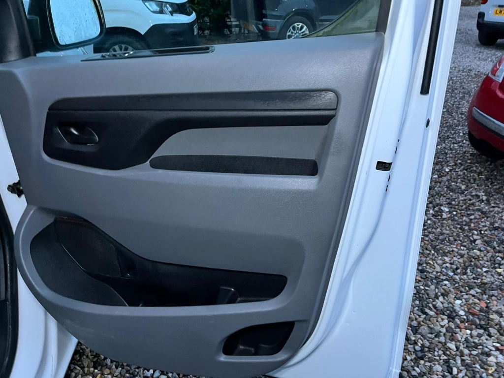 Used Vauxhall Vivaro 2022 for sale - 77556393: Photo 19