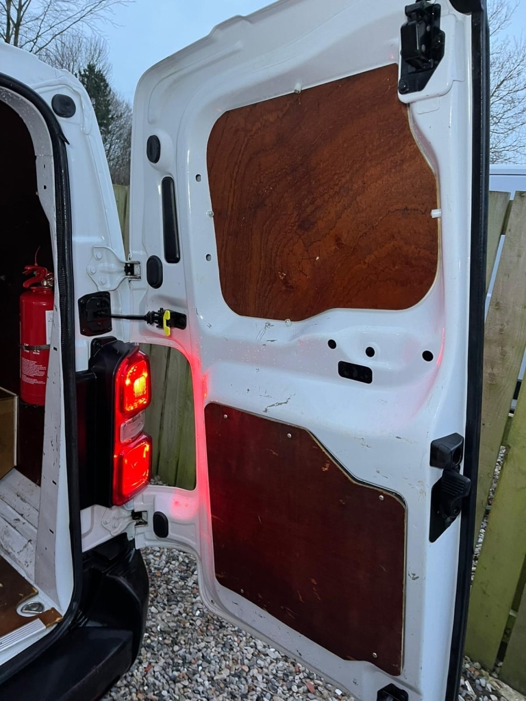 Used Vauxhall Vivaro 2022 for sale - 77556393: Photo 7