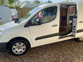 Used Peugeot Partner 2017 for sale - 74635654: Photo