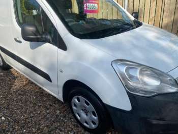 Used Peugeot Partner 2017 for sale - 74635654: Photo