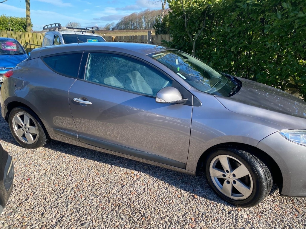 Used Renault Megane 2011 for sale - 76347342: Photo 3