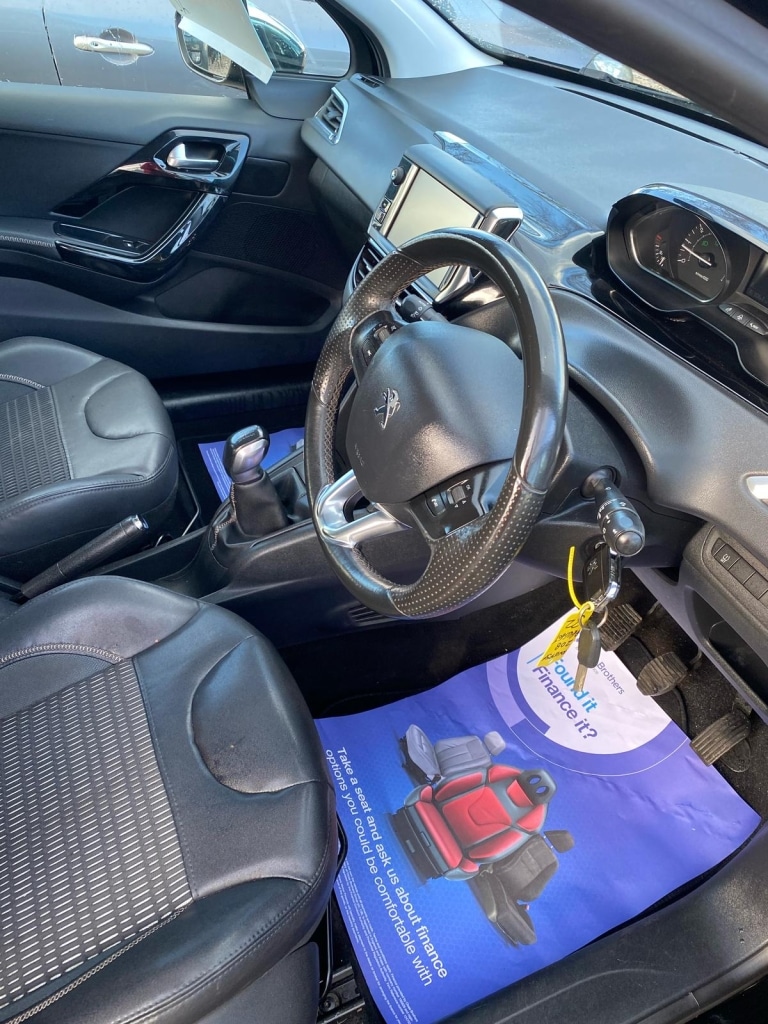 Used Peugeot 208 2015 for sale - 77379566: Photo 10