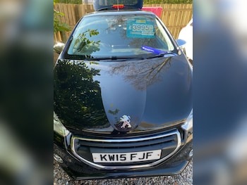 Used Peugeot 208 2015 for sale - 77379566: Photo