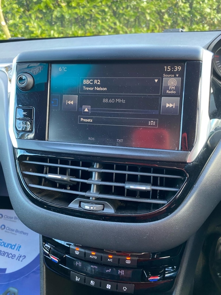 Used Peugeot 208 2015 for sale - 77379566: Photo 21