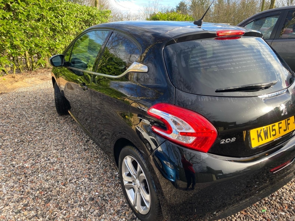 Used Peugeot 208 2015 for sale - 77379566: Photo 3