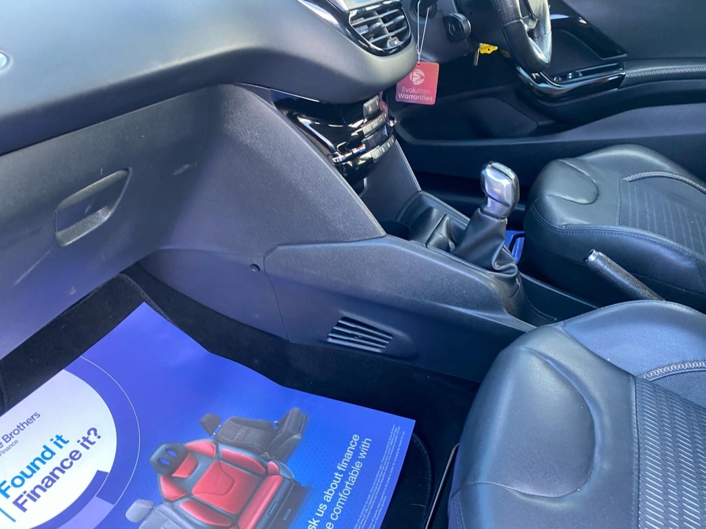 Used Peugeot 208 2015 for sale - 77379566: Photo 7