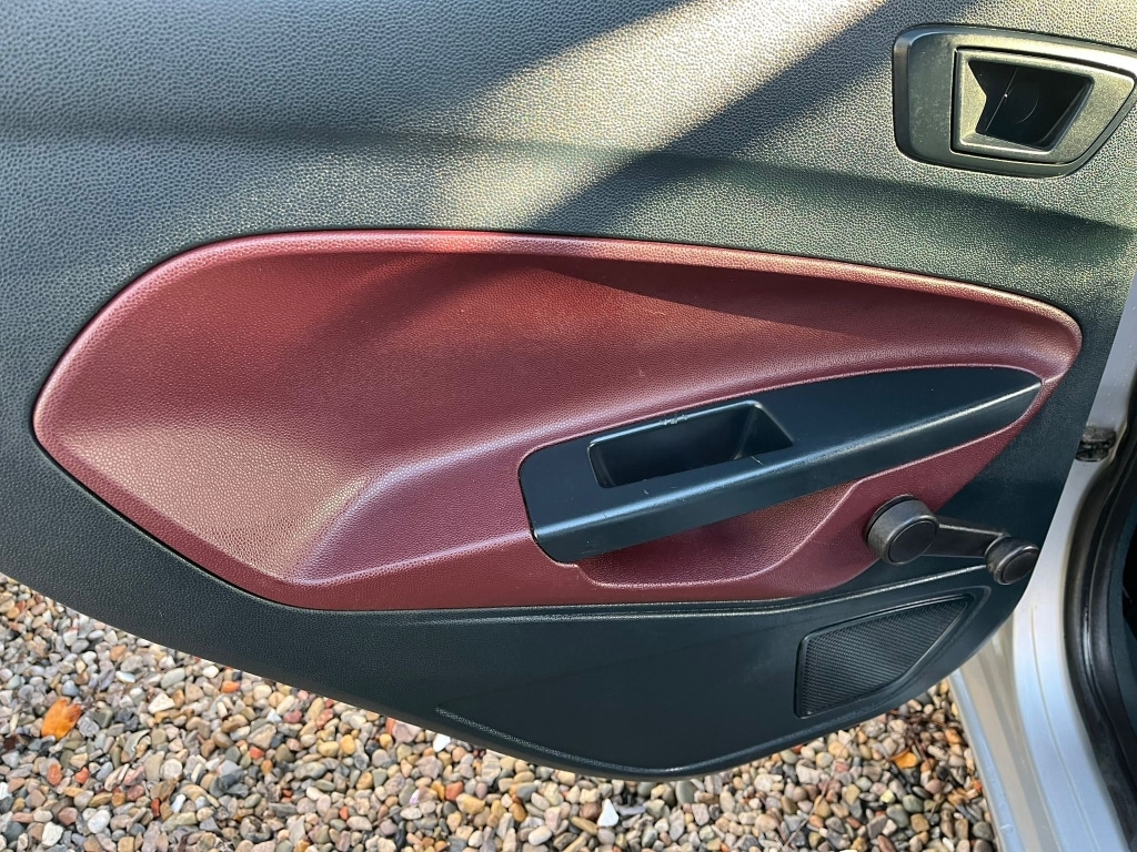 Used Ford Fiesta 2010 for sale - 77201539: Photo 21