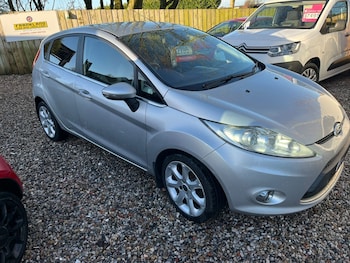 Used Ford Fiesta 2010 for sale - 77201539: Photo