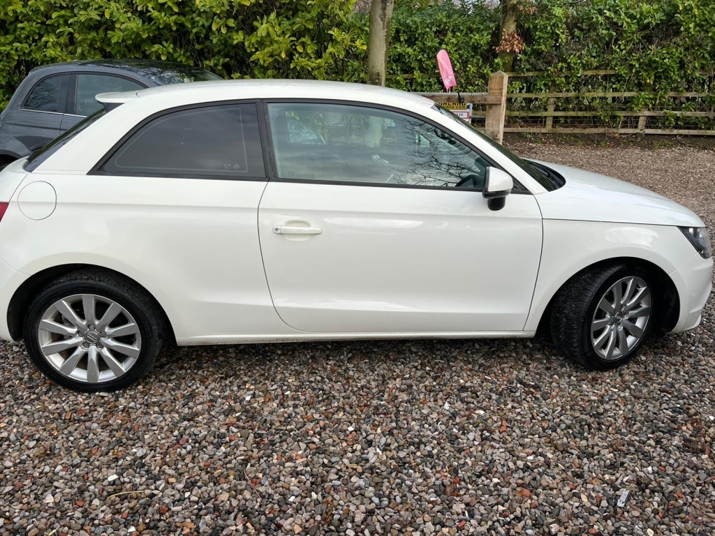 Used Audi A1 2013 for sale - 76853393: Photo 5